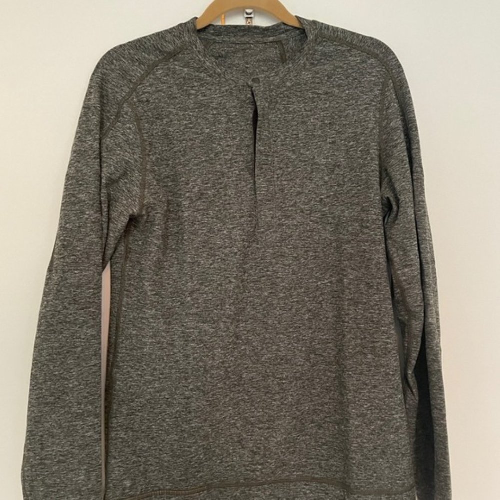 Lulu Lemon Men’s Long Sleeve